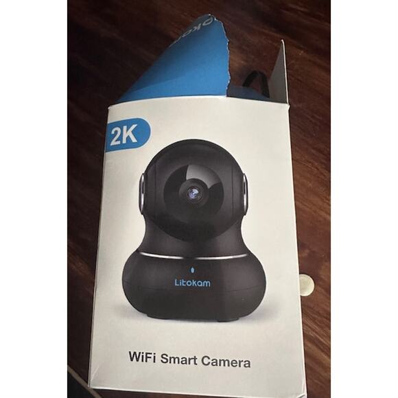 NIB 2K Indoor Security Camera 360° Home Surveillance Cam - Picture 2 of 2